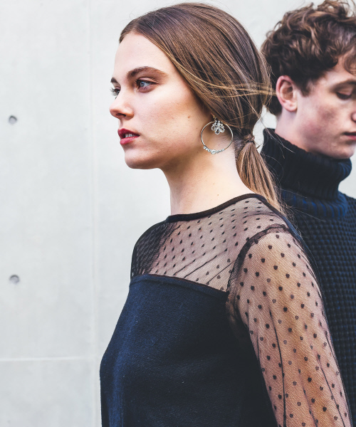 MYSELF ABAHOUSE（マイセルフアバハウス）の「【WEB限定】ドットチュールコンビニットプルオーバー（ニット/セーター・レディース・ブラック/ネイビー・SMALL/MEDIUM）」の4枚目の写真