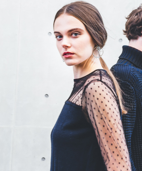 MYSELF ABAHOUSE（マイセルフアバハウス）の「【WEB限定】ドットチュールコンビニットプルオーバー（ニット/セーター・レディース・ブラック/ネイビー・SMALL/MEDIUM）」の9枚目の写真