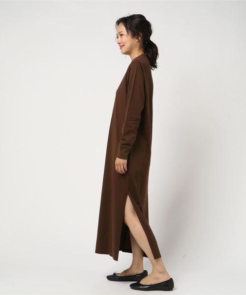 LOWRYS FARM（ローリーズファーム）の「モックネックワンピース　811324（ワンピース・レディース・ブラウン/オフホワイト/ブラック/カーキ・FREE）」の5枚目の写真