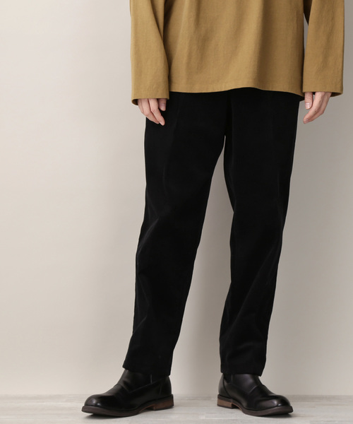 MONO-MART(モノマート)の「マイクロコーデュロイテーパードパンツ(その他パンツ・メンズ・ホワイト/ブラック/ブラウン・S/M/L)」の2枚目の写真