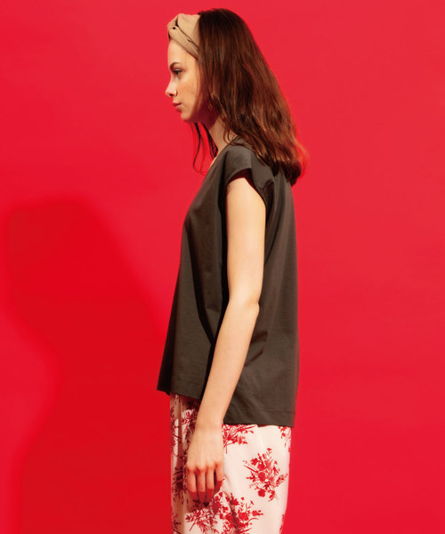 JETSET SOLO PLUS （ジェットセットソロプラス）の「Wバイオシルケットフレンチスリーブカットソー（Tシャツ/カットソー・レディース・ブラック/ベージュ/オフホワイト/カーキ・FREE）」の6枚目の写真
