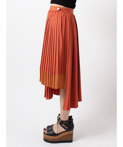 EVRIS（エヴリス）の「ステップヘムプリーツミディスカート（スカート・レディース・オレンジ/ブラック・MEDIUM/SMALL）」の9枚目の写真