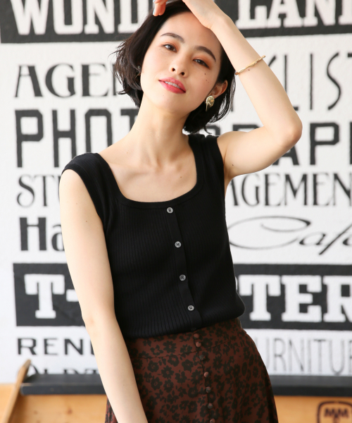 LOWRYS FARM(ローリーズファーム)の「スーピマリブノースリーブ 828800(Tシャツ/カットソー・レディース・ブラック/ベージュ/オフホワイト/カーキ・MEDIUM/LARGE)」の1枚目の写真