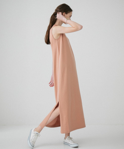 PUBLIC TOKYO(パブリックトウキョウ)の「スリットノースリマキシワンピース(ワンピース・レディース・グリーン/ブラウン/ピンク/ダークブラウン・FREE)」の17枚目の写真