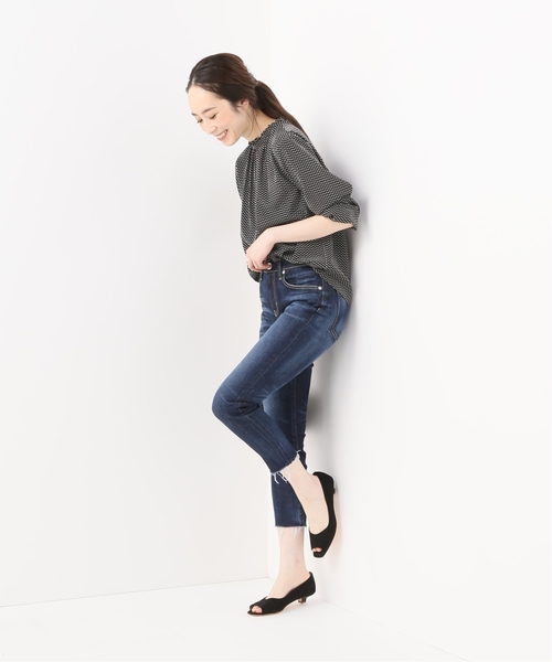La TOTALITE(ラトータリテ)の「RED CARD AnniversaryHighrise Crop◆(デニムパンツ・レディース・ダークブルー/コバルトブルー・36/34/32)」の6枚目の写真