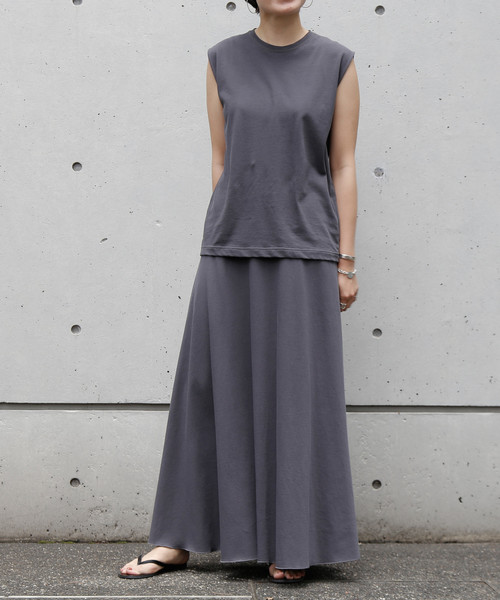 Liesse(リエス)の「コットンノースリーブ(Tシャツ/カットソー・レディース・チャコールグレー/ベージュ/パープル・FREE)」の2枚目の写真