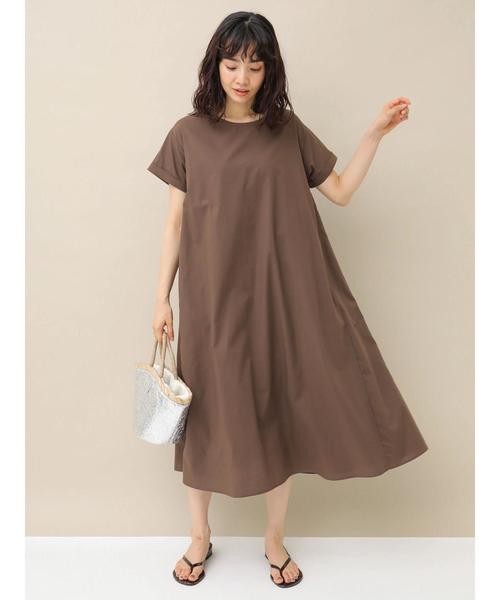 earth music&ecology(アースミュージックアンドエコロジー)の「Aラインクルーネックワンピース ●(ワンピース・レディース・ブラック/ダークグリーン/ベージュ/ブラウン・FREE)」の2枚目の写真