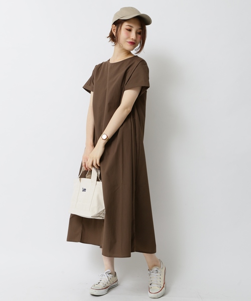 earth music&ecology(アースミュージックアンドエコロジー)の「Aラインクルーネックワンピース ●(ワンピース・レディース・ブラック/ダークグリーン/ベージュ/ブラウン・FREE)」の8枚目の写真