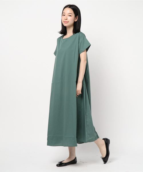 earth music&ecology(アースミュージックアンドエコロジー)の「Aラインクルーネックワンピース ●(ワンピース・レディース・ブラック/ダークグリーン/ベージュ/ブラウン・FREE)」の7枚目の写真