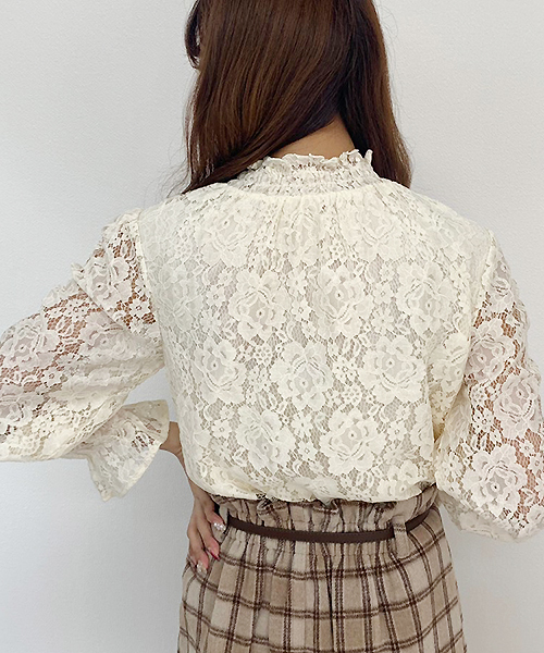 apres jour（アプレジュール）の「レースハイネックブラウス【ZOZOTOWN限定アイテム】（シャツ/ブラウス・レディース・ブラック/ベージュ/オフホワイト/モカ・フリー）」の7枚目の写真