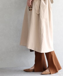 タック入りフロントスリットリブフレアパンツ