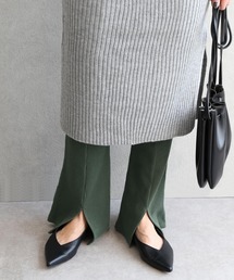 タック入りフロントスリットリブフレアパンツ