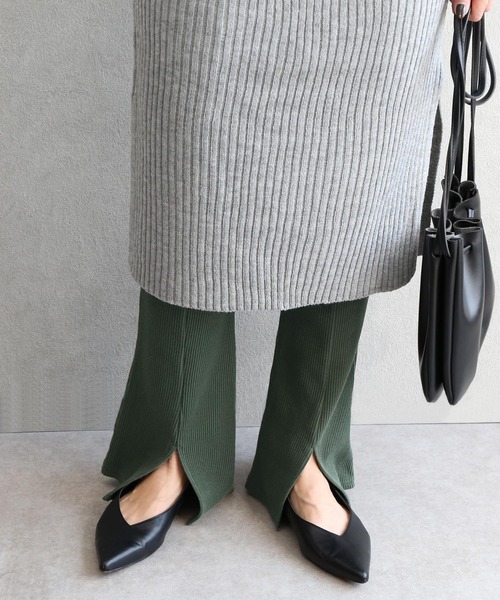 reca(レカ)の「タック入りフロントスリットリブフレアパンツ(その他パンツ・レディース・ブラック/ブラウン/カーキ/モカ/キャメル/ベージュ・FREE)」の5枚目の写真