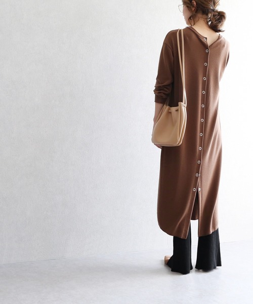 reca(レカ)の「タック入りフロントスリットリブフレアパンツ(その他パンツ・レディース・ブラック/ブラウン/カーキ/モカ/キャメル/ベージュ・FREE)」の8枚目の写真