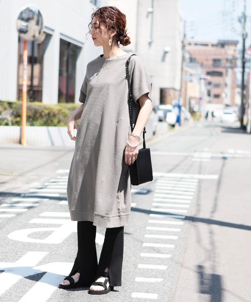 reca(レカ)の「タック入りフロントスリットリブフレアパンツ(その他パンツ・レディース・ブラック/ブラウン/カーキ/モカ/キャメル/ベージュ・FREE)」の22枚目の写真