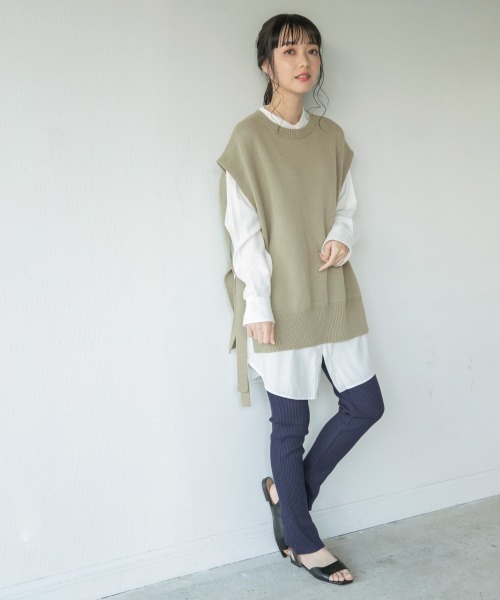 LOWRYS FARM（ローリーズファーム）の「アシメカットサンダル　864929（サンダル・レディース・ブラウン/ベージュ/ブラック・MEDIUM/LARGE）」の5枚目の写真