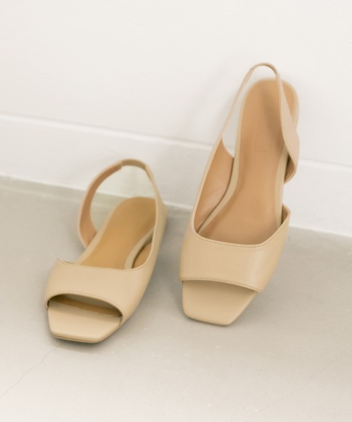 LOWRYS FARM（ローリーズファーム）の「アシメカットサンダル　864929（サンダル・レディース・ブラウン/ベージュ/ブラック・MEDIUM/LARGE）」の8枚目の写真