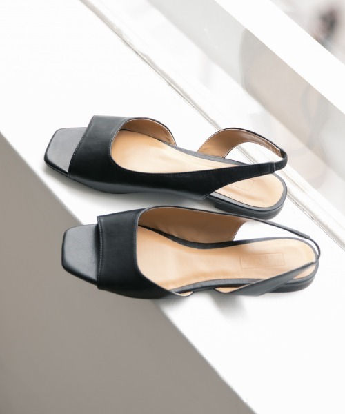 LOWRYS FARM（ローリーズファーム）の「アシメカットサンダル　864929（サンダル・レディース・ブラウン/ベージュ/ブラック・MEDIUM/LARGE）」の9枚目の写真