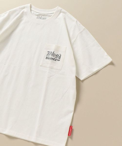 Manhattan Portage(マンハッタンポーテージ)の「Manhattan Portage: SHIPS別注 ロゴ ポケット Tシャツ(Tシャツ/カットソー・メンズ・ホワイト/ブラック/ホワイト系その他/ダークグレー・S/M/L)」の3枚目の写真