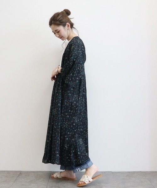 AMERICAN HOLIC（アメリカンホリック）の「カシュクール袖フレアガウンワンピース　＊〇（ワンピース・レディース・チャコールグレー/その他14/ブルー系その他3/その他9/ライトベージュ・FREE）」の5枚目の写真