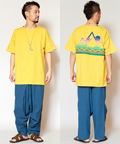 チャイハネ(チャイハネ)の「【チャイハネ】SUN&MOUNTAIN ケニオメンズTシャツ(Tシャツ/カットソー・メンズ・イエロー/ブラック/ホワイト/レッド・FREE)」の1枚目の写真
