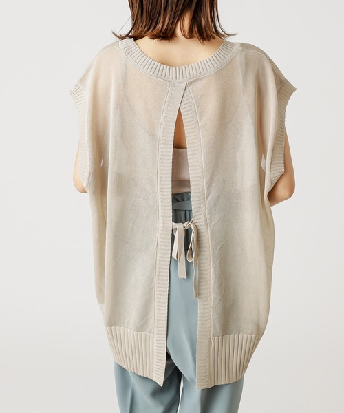 mystic(ミスティック)の「BACKリボンシアーニットベスト(ベスト・レディース・ブラック/ベージュ/アイボリー・FREE)」の6枚目の写真