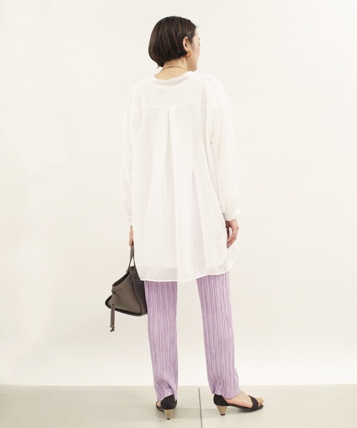 DouDou(ドゥドゥ)の「WEB限定サイドスリットシアーシャツ(シャツ/ブラウス・レディース・グリーン/ベージュ/ホワイト・FREE)」の12枚目の写真