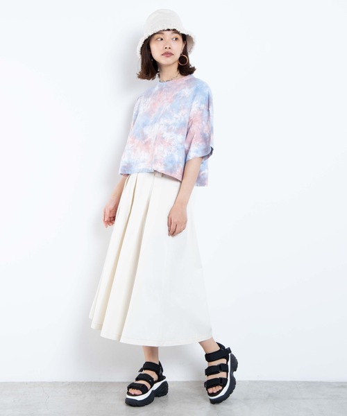 WEGO（ウィゴー）の「WEGO/チノプリーツフレアロングスカート（スカート・レディース・ホワイト/ベージュ・FREE）」の4枚目の写真