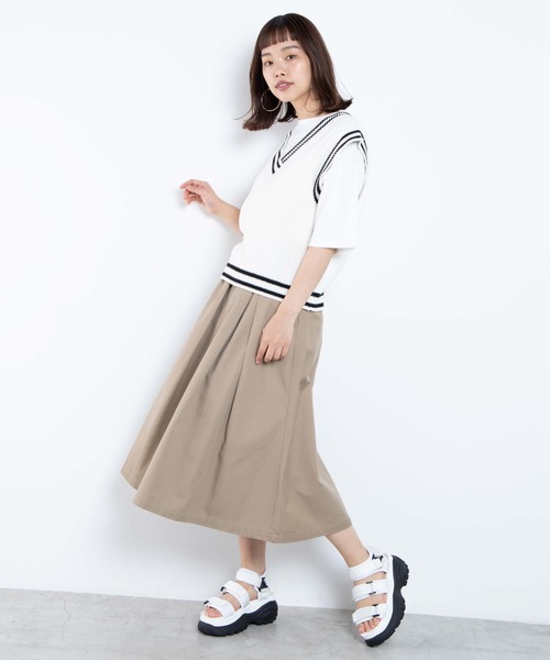 WEGO（ウィゴー）の「WEGO/チノプリーツフレアロングスカート（スカート・レディース・ホワイト/ベージュ・FREE）」の9枚目の写真