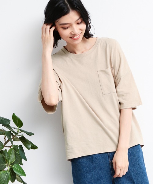 LAKOLE（ラコレ）の「ワイドシルエットポケットTシャツ / LAKOLE（Tシャツ/カットソー・レディース・ライトブラウン/ベージュ/オフホワイト/ブラック/ライトブルー・SMALL/MEDIUM）」の4枚目の写真