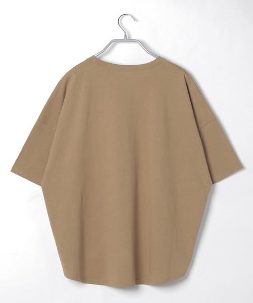 LAKOLE（ラコレ）の「ワイドシルエットポケットTシャツ / LAKOLE（Tシャツ/カットソー・レディース・ライトブラウン/ベージュ/オフホワイト/ブラック/ライトブルー・SMALL/MEDIUM）」の16枚目の写真