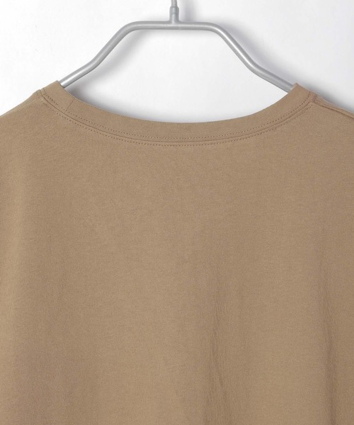 LAKOLE（ラコレ）の「ワイドシルエットポケットTシャツ / LAKOLE（Tシャツ/カットソー・レディース・ライトブラウン/ベージュ/オフホワイト/ブラック/ライトブルー・SMALL/MEDIUM）」の18枚目の写真