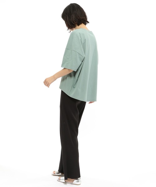 LAKOLE（ラコレ）の「ワイドシルエットポケットTシャツ / LAKOLE（Tシャツ/カットソー・レディース・ライトブラウン/ベージュ/オフホワイト/ブラック/ライトブルー・SMALL/MEDIUM）」の8枚目の写真