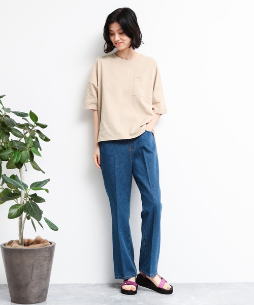 LAKOLE（ラコレ）の「ワイドシルエットポケットTシャツ / LAKOLE（Tシャツ/カットソー・レディース・ライトブラウン/ベージュ/オフホワイト/ブラック/ライトブルー・SMALL/MEDIUM）」の11枚目の写真