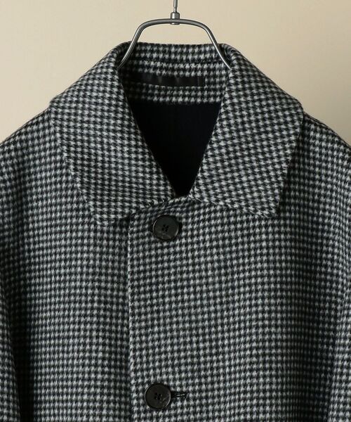 SHIPS（シップス）の「SD: ダブルフェイス ハウンドトゥースチェック カーコート（ステンカラーコート・メンズ・チャコールグレー・SMALL/MEDIUM/LARGE/X-LARGE）」の2枚目の写真