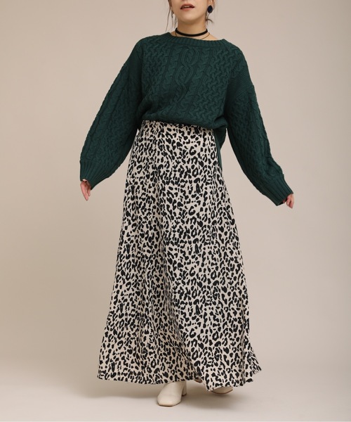 ap retro(アプレトロ)の「キーネックケーブルニットプルオーバー【ZOZOTOWN限定商品】(ニット/セーター・レディース・オフホワイト/ブラック/ダークグリーン/ブラウン/ベージュ/グレイッシュベージュ/ダークオレンジ・FREE)」の15枚目の写真