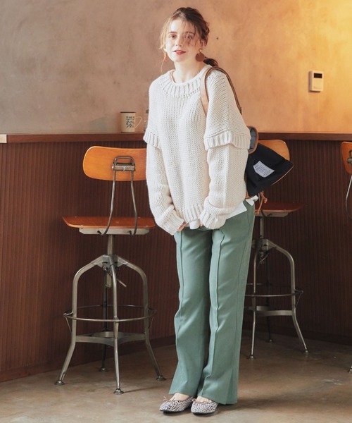 archives（アルシーヴ）の「バックリボンざっくりニット（ニット/セーター・レディース・ブラック/アイボリー/グレイッシュベージュ・MEDIUM）」の6枚目の写真