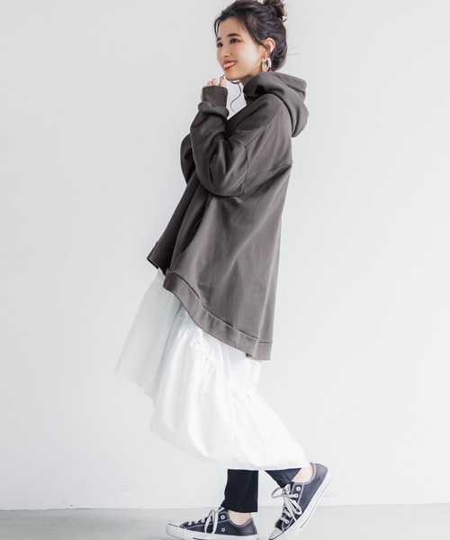 coca（coca）（コカ）の「バックフレアパーカー（パーカー・レディース・グレー/チャコールグレー・ONE SIZE）」の2枚目の写真