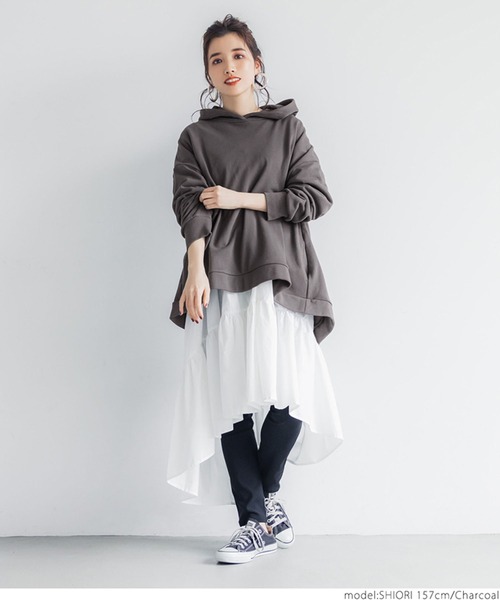 coca（coca）（コカ）の「バックフレアパーカー（パーカー・レディース・グレー/チャコールグレー・ONE SIZE）」の5枚目の写真