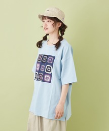 CUBE SUGAR（キューブシュガー）の「OE天竺 胸 カギ針モチーフ Tシャツ（Tシャツ/カットソー）」