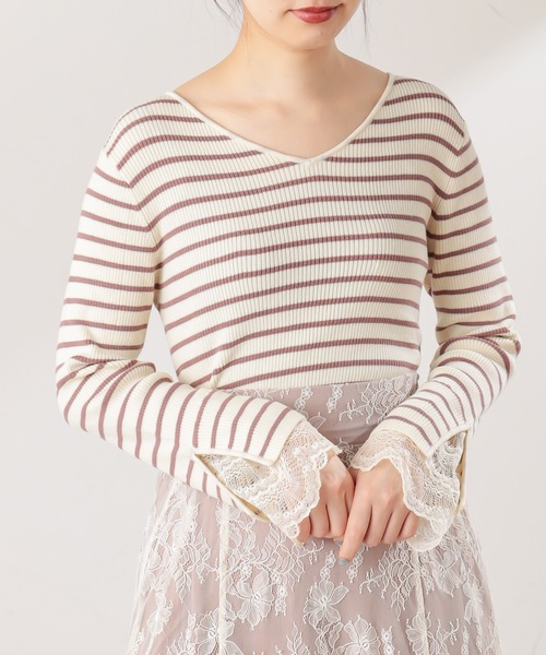 natural couture(ナチュラルクチュール)の「【WEB限定カラー有り】前後2WAY袖口レースニット(ニット/セーター・レディース・ブラック/アイボリー/ミント/ラベンダー/その他1/その他2/ライトベージュ・FREE)」の2枚目の写真