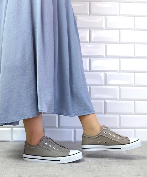 moz（モズ）の「moz(モズ)ひも無しキャンバススニーカー（スニーカー・レディース・ブラック/ベージュ/グレー/ラベンダー・22.5cm/23.5cm/24.5cm/23.0cm/24.0cm）」の2枚目の写真