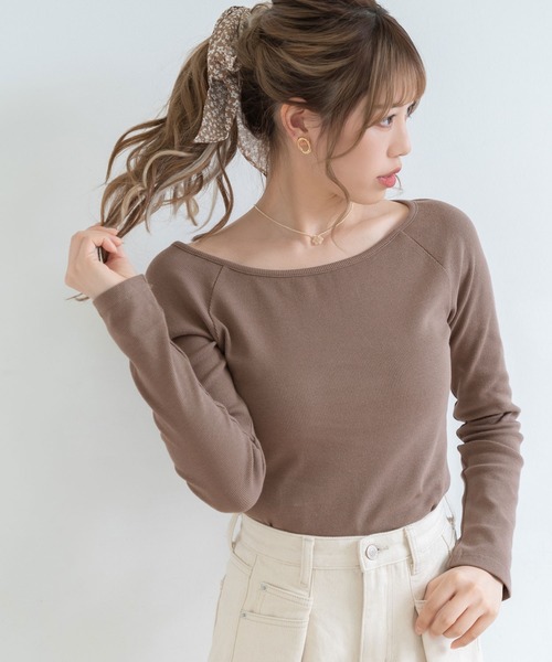 Newlyme（ニューリーミー）の「ボートネック長袖リブトップス（Tシャツ/カットソー・レディース・ホワイト/ブラック/ベージュ/ボルドー・MEDIUM/LARGE/X-LARGE/XX-LARGE）」の6枚目の写真