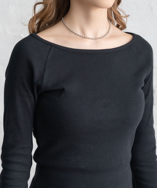 Newlyme（ニューリーミー）の「ボートネック長袖リブトップス（Tシャツ/カットソー・レディース・ホワイト/ブラック/ベージュ/ボルドー・MEDIUM/LARGE/X-LARGE/XX-LARGE）」の12枚目の写真