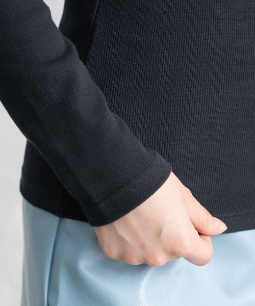 Newlyme（ニューリーミー）の「ボートネック長袖リブトップス（Tシャツ/カットソー・レディース・ホワイト/ブラック/ベージュ/ボルドー・MEDIUM/LARGE/X-LARGE/XX-LARGE）」の8枚目の写真