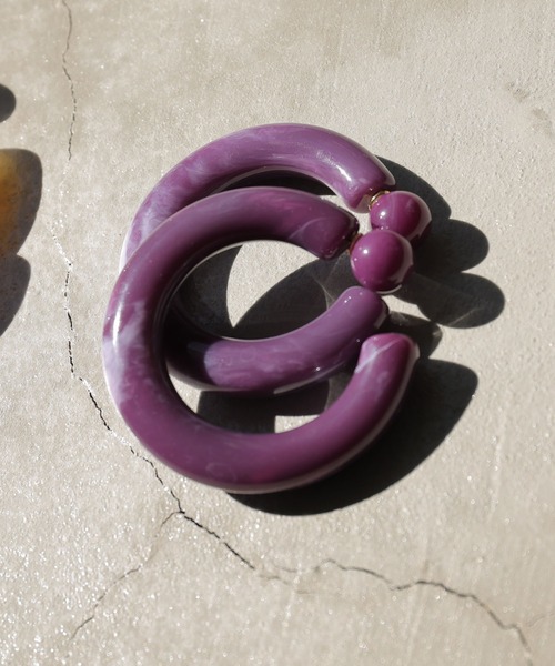 AMERICAN HOLIC(アメリカンホリック)の「ビッグアクリルフープピアス(ピアス(両耳用)・レディース・パープル/ブラウン/グリーン/アイボリー/ピンク系その他2・FREE)」の1枚目の写真