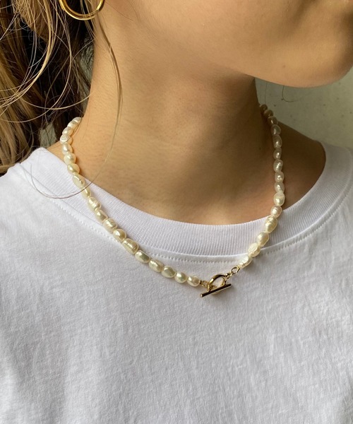 CAPRICIEUX LE'MAGE（カプリシューレマージュ）の「ニュアンス淡水パールネックレス（ネックレス・レディース・ホワイト・FREE）」の6枚目の写真