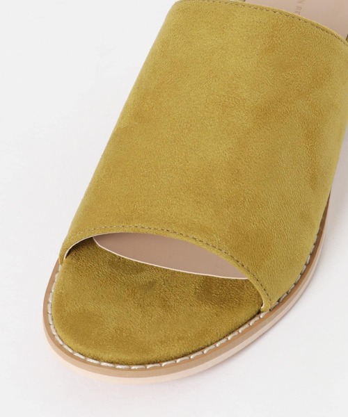 URBAN RESEARCH DOORS（アーバンリサーチドアーズ）の「フラットスエードサンダル（サンダル・レディース・マスタード/ホワイト系その他/グレー系その他・MEDIUM/LARGE）」の10枚目の写真