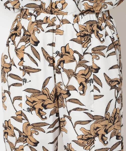 DROIT BELLO(ドロイトベロ)の「DROIT BELLO(ドロイトベロ)別注フラワープリントパンツ(その他パンツ・レディース・ホワイト/ブルー・FREE)」の5枚目の写真