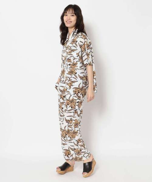 DROIT BELLO(ドロイトベロ)の「DROIT BELLO(ドロイトベロ)別注フラワープリントパンツ(その他パンツ・レディース・ホワイト/ブルー・FREE)」の9枚目の写真